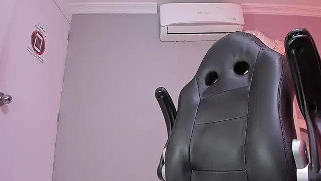ElaineLaurent webcam
