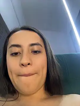 Antonella_Julieta webcam