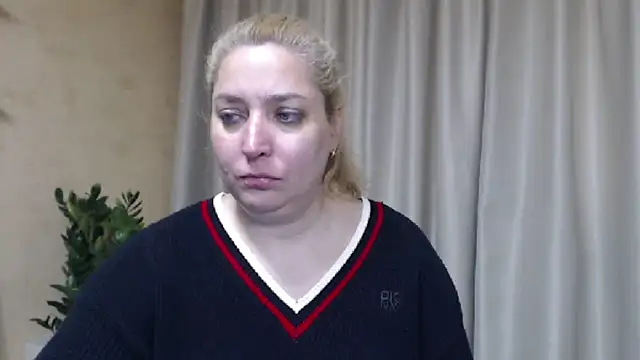 sweetpussy13 webcam