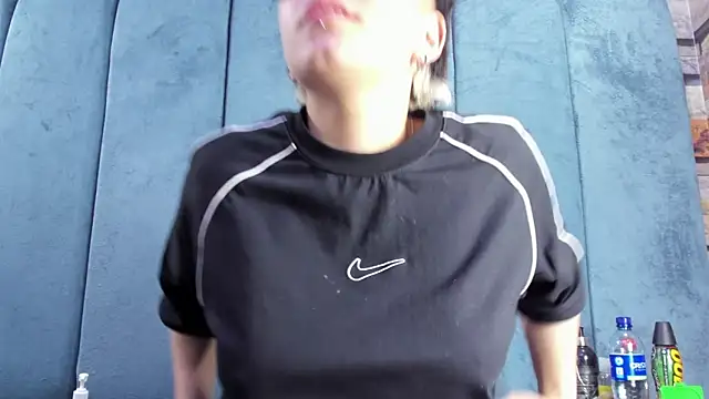 Megan_Thompson_ webcam