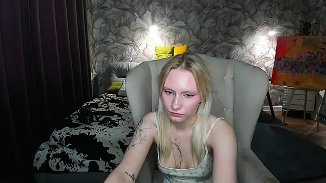 Elizabeth_Adams webcam