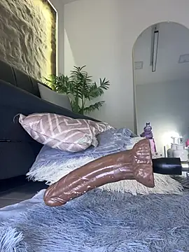 Isa__Blanc webcam