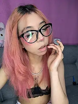 Valen-Foxx1 webcam