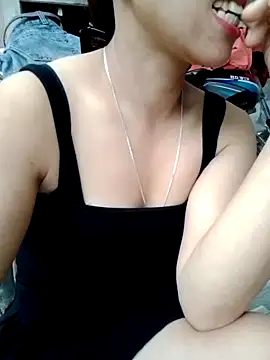 Zara-Lina webcam