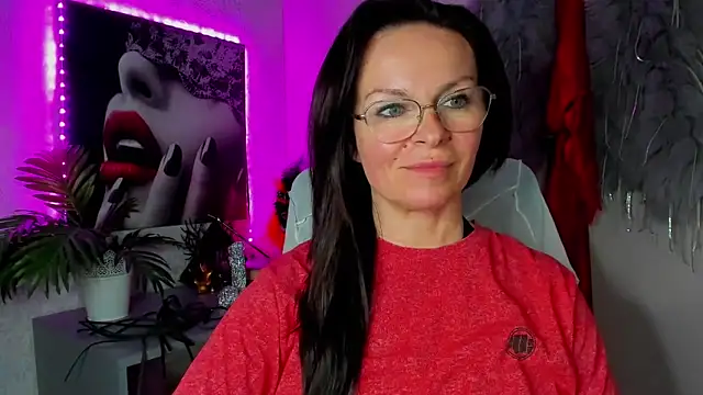 HelenLuxx webcam