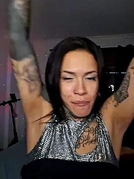 DommeLola webcam