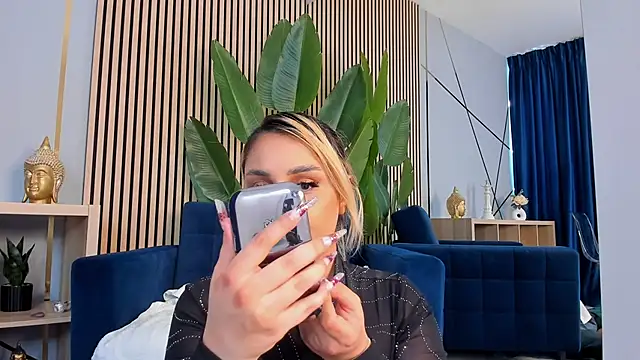 CurvyyVanessa webcam