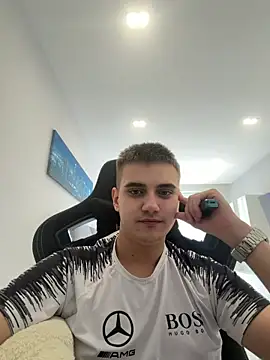 WARDEN_w webcam