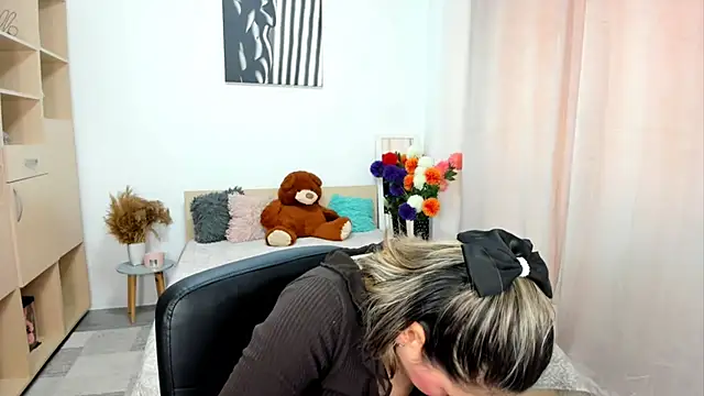 AlexaJuly webcam