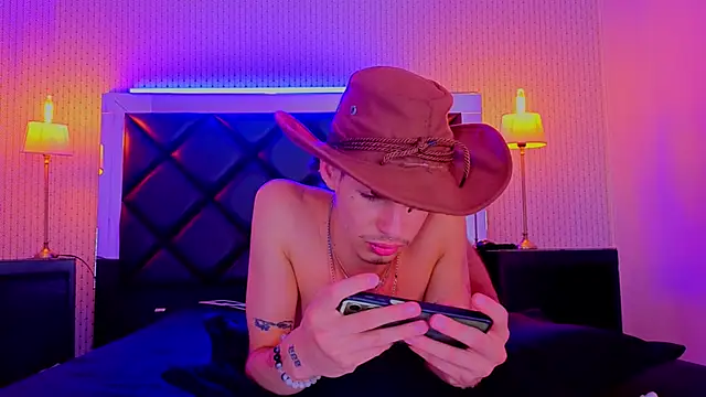 nova_salvatore webcam