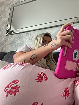 Irish_BarbieMilfx webcam