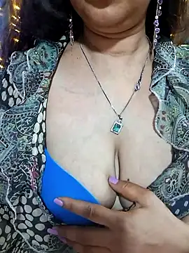 alinaarora - Alinaarora's free webcam - UK Sex Cams