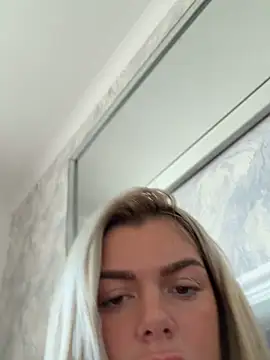 irish_barbiemilfx (Ask my age) - BendOver&SPREADASS&LTSEXTAPE