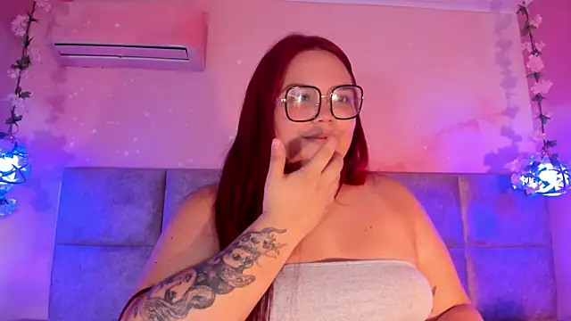 Lushi_Love webcam
