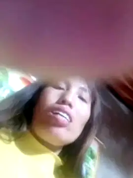 Gummiesu live sex cam