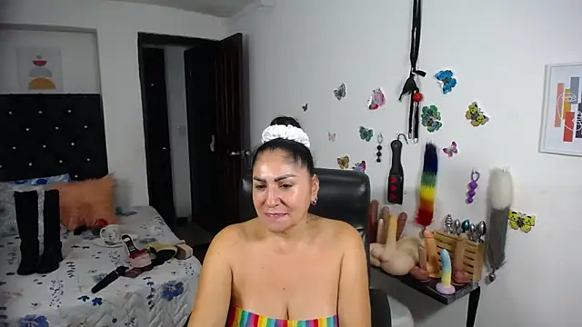 mature_bigboobs10 webcam