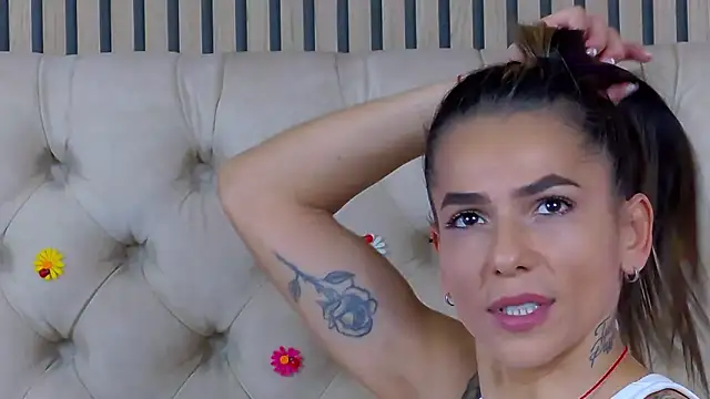 PlayfulShow webcam