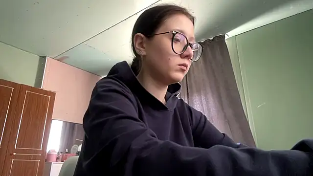 AdelleBaggenstoss webcam