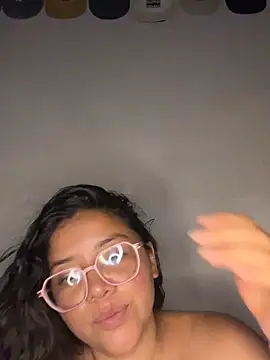 Vivi_Kvsh webcam