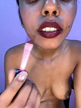 Small_Titss webcam