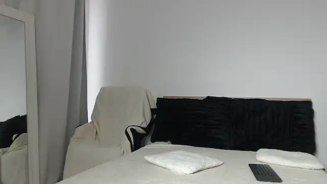 Layla23a webcam