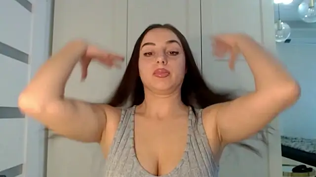 courtneyPerfect webcam