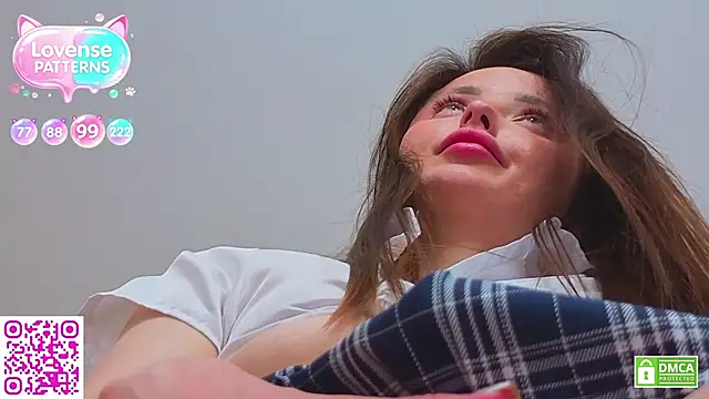 OliviaKis_ webcam