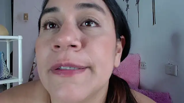 emiligrey_ webcam