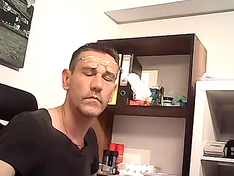 mastercharisma35 webcam
