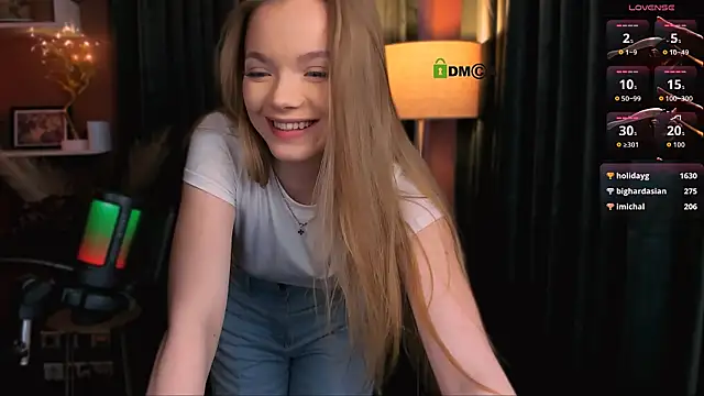 maddy_moah (F teen) - show ass 5 seconds