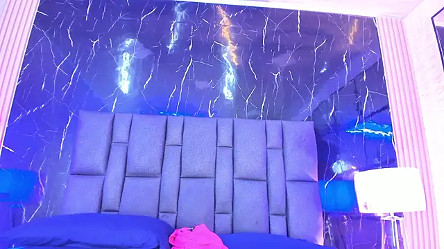 BustyGlow webcam
