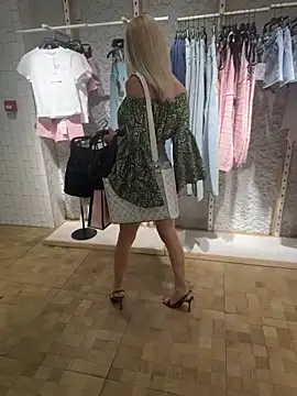 HOTLadyluna webcam