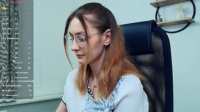 LoraLanett webcam