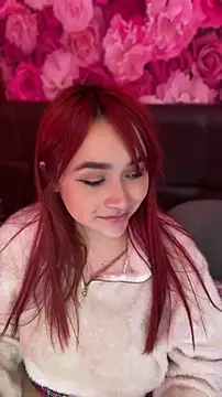 SweetLittleRed webcam