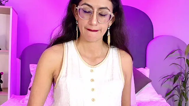 SophieGomez22 webcam