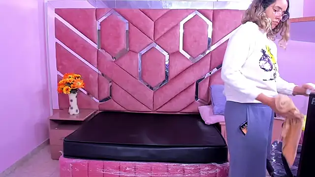 Olivia_Fox69 webcam