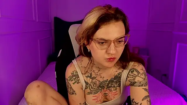 sashaglow_ webcam