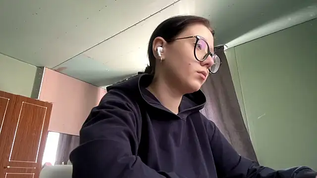 AdelleBaggenstoss webcam