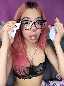 Valen-Foxx1 webcam