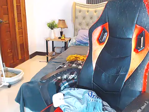 fuckinghot201 webcam