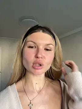 AngelMiaM webcam