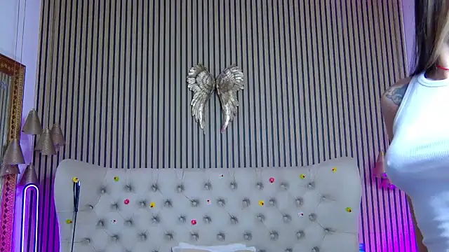 PlayfulShow webcam