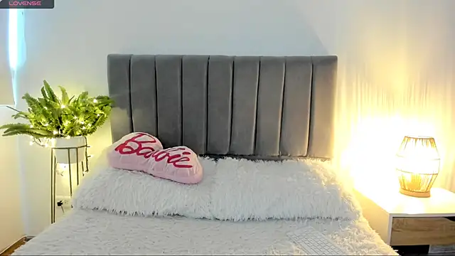 sophie_connors webcam