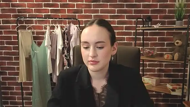 MichelleeThomas webcam
