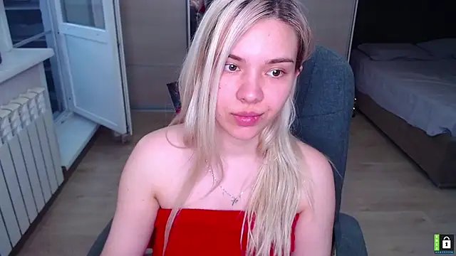 Lana__Nova webcam