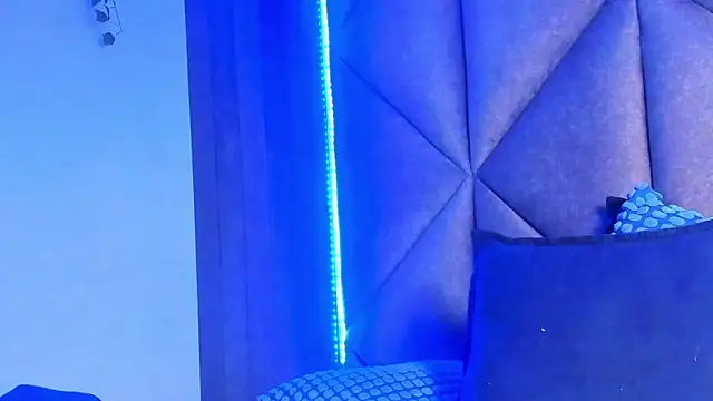 AbbyWathson webcam