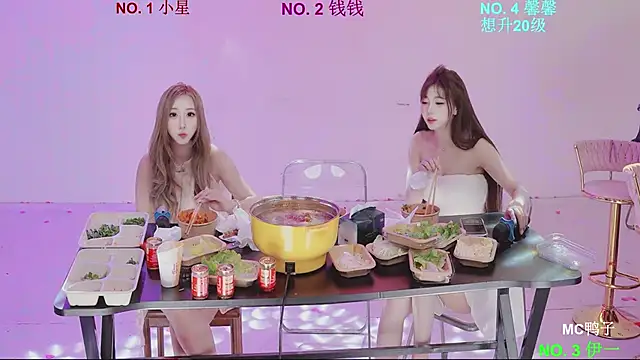 美女ZZ00033S在线直播