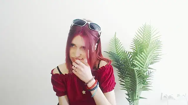 GuessMe___ webcam