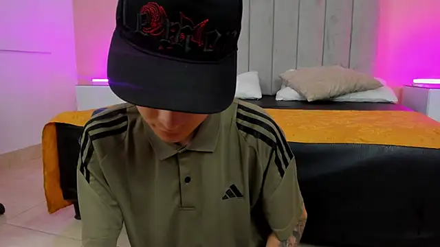 Nascary_Fox webcam