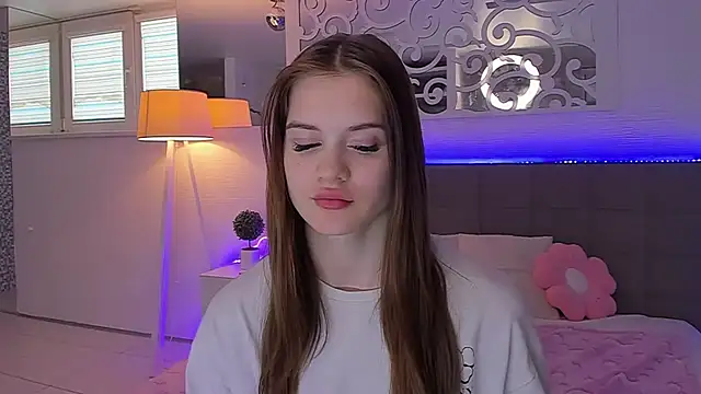 LuisaClover webcam